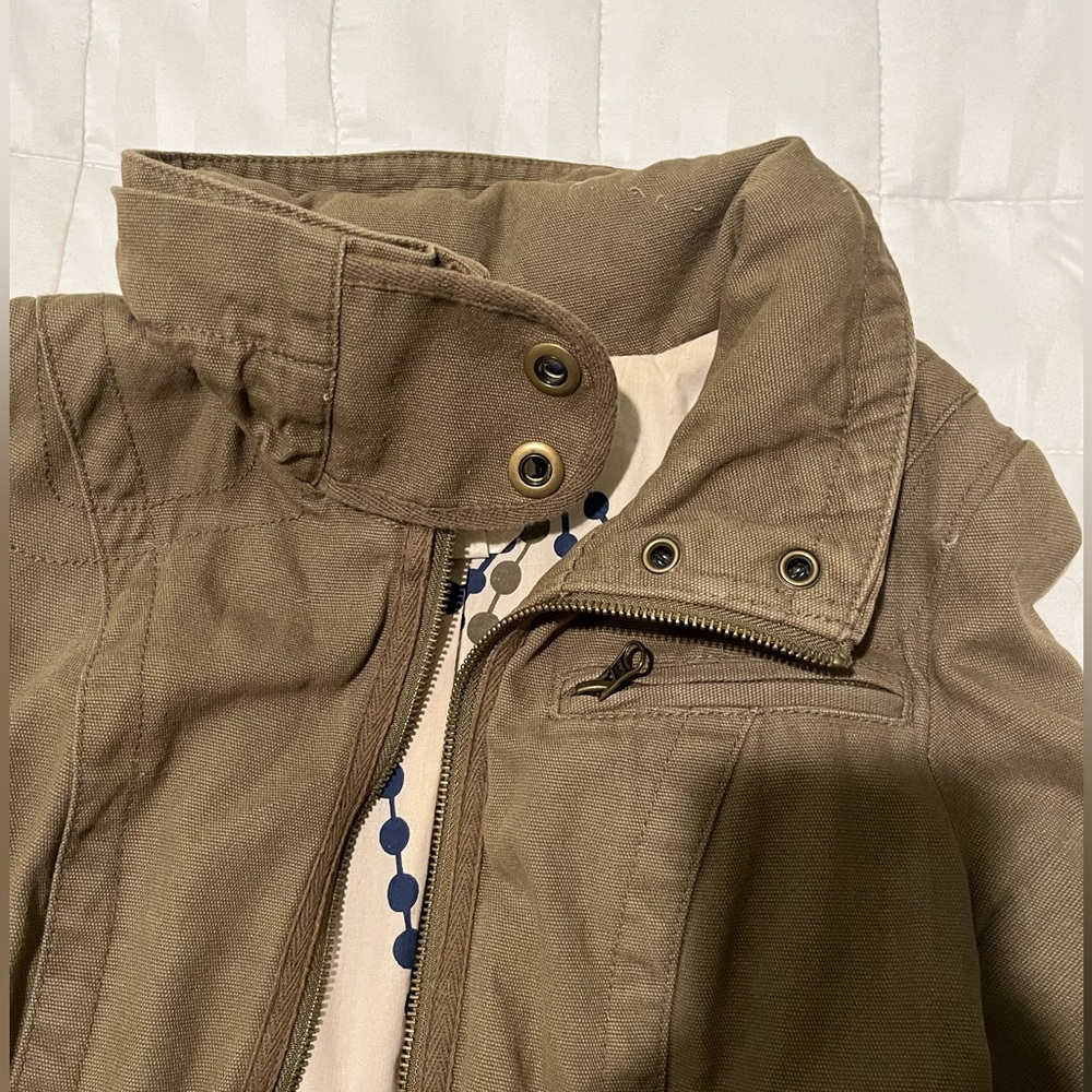 Woman’s jacket - Picture 4 of 8